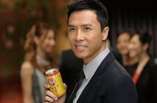 暴跌95%,6年亏15亿,夫妻内斗,一代霸王要凉?