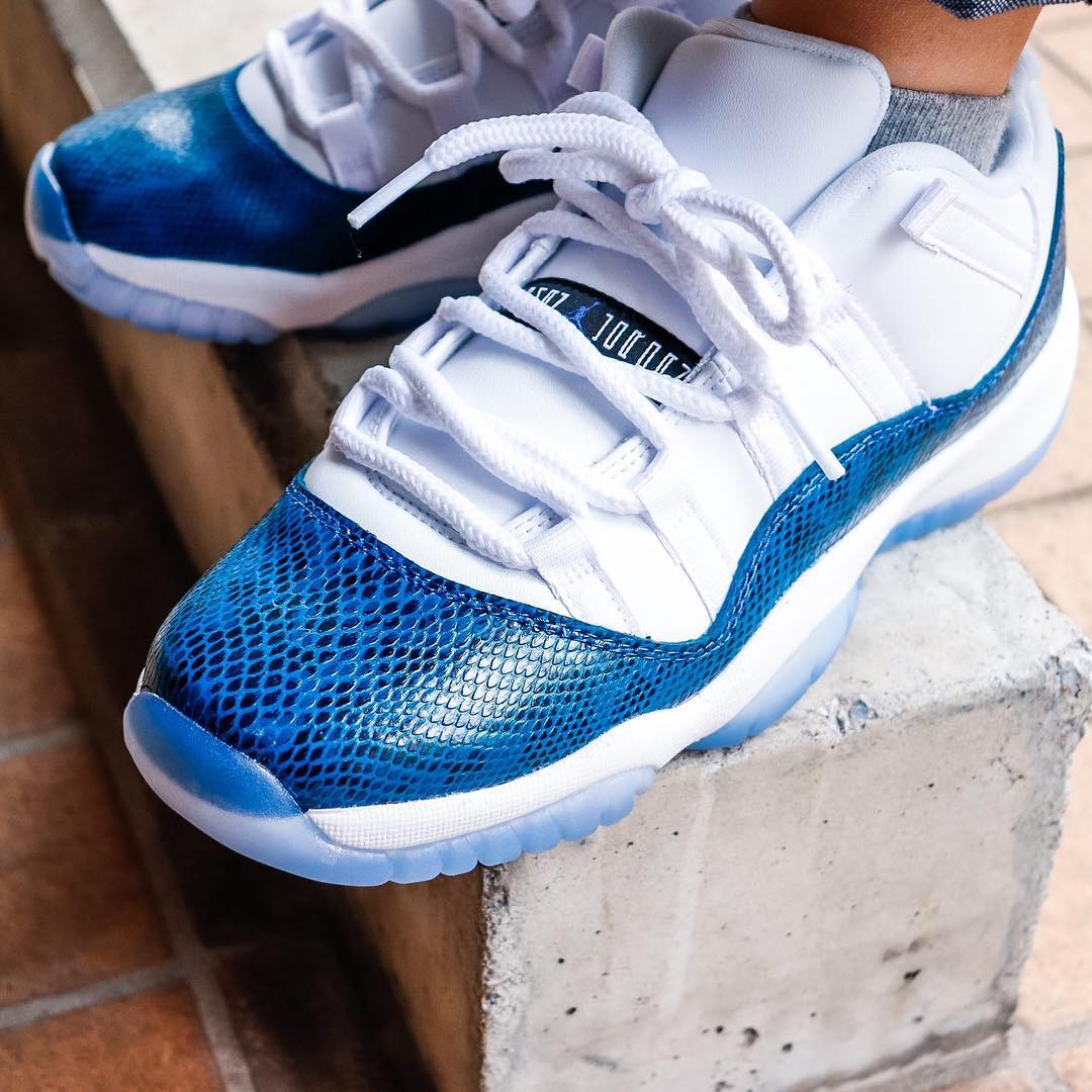 airjordan11经典配色,airjordan11蓝蛇高帮上脚
