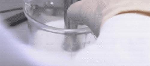 为什么防晒霜用完感觉特别干,怎么判断防晒霜水油分离