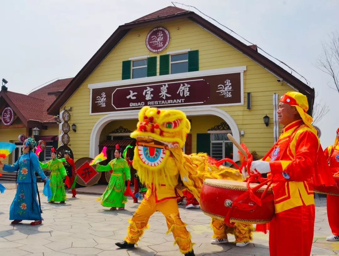 啤酒城网红地标,金沙滩网红酒吧