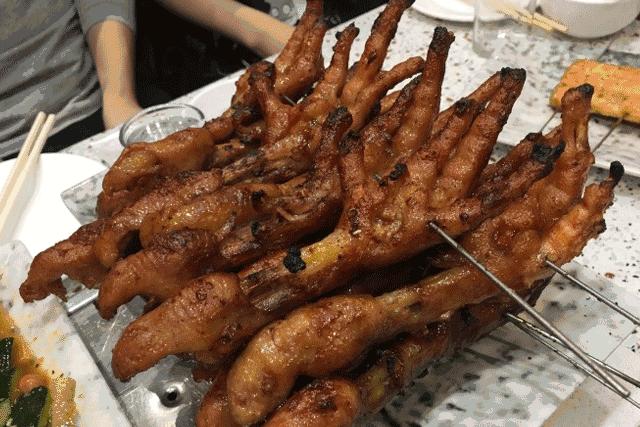 东北烧烤摊冰子,东北最实惠烧烤店