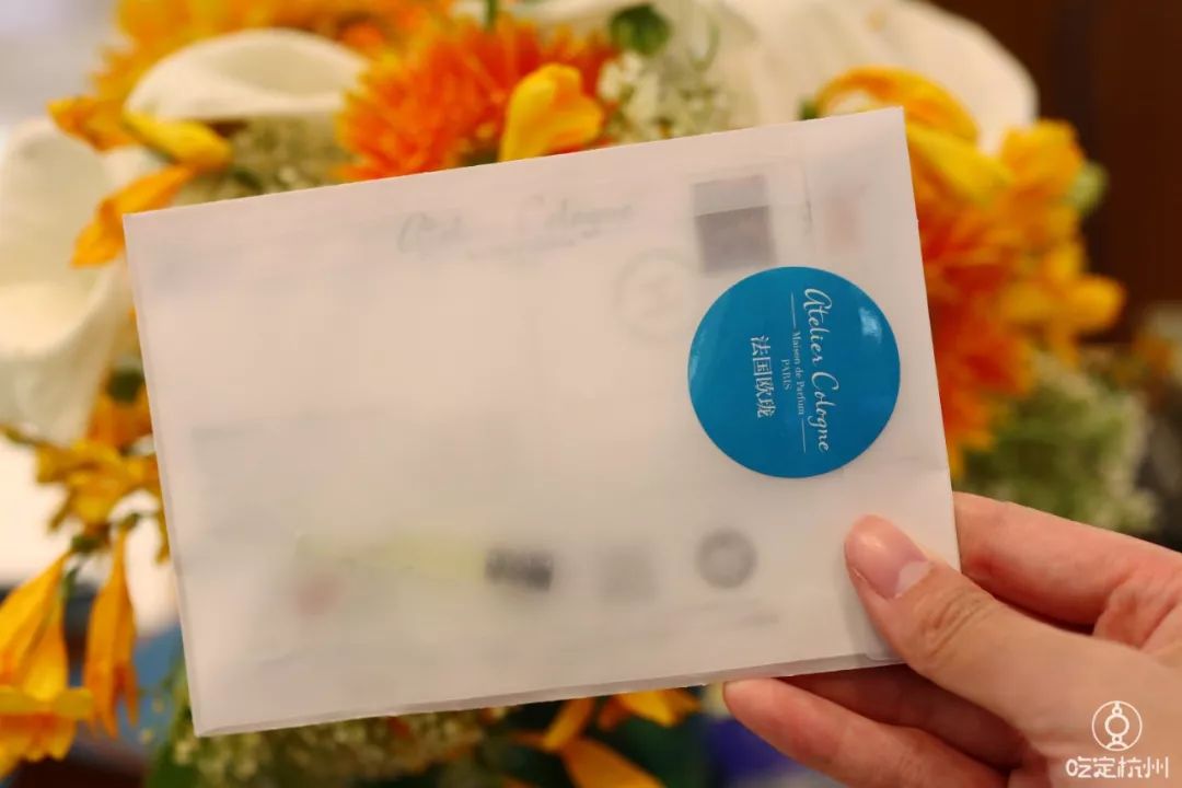 浙江首家！周杰伦为她谱曲、李佳琦连拍两个视频种草、让代购跑断腿的香水品牌来杭州了！