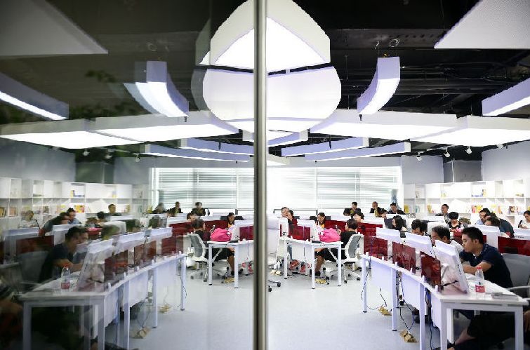 郑州北大新世纪实验学校教师招聘,郑州市科技学院招聘教师公告