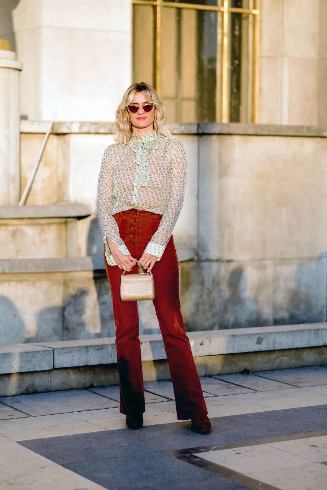 优雅而迷人的雪纺衫,减龄宽松型雪纺衫