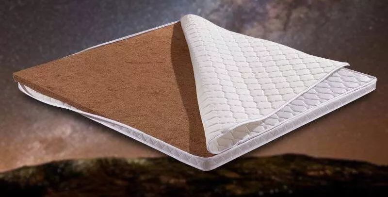 腰不好的人睡硬板床还是软床垫,老年人腰不好睡乳胶床垫好不好