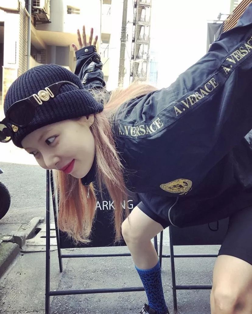 你以为卡戴珊才能驾驭的五分裤，泫雅告诉你：买它！