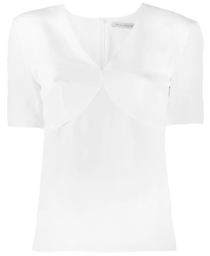 吴宣仪穿深v长裙,吴宣仪深v长裙