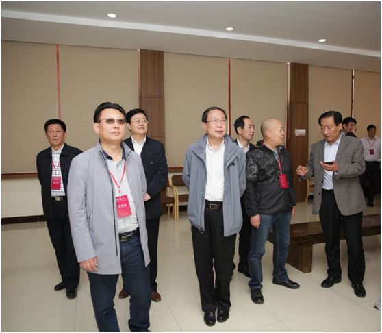 【展讯】“云起龙山”----张涛中国画全国巡展滕州首展今日隆重开幕