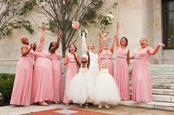 结婚的场景提前布置,新娘婚前房间布置图片