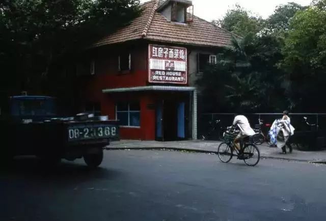 上海西餐炸猪排土豆色拉,炸猪排罗宋汤