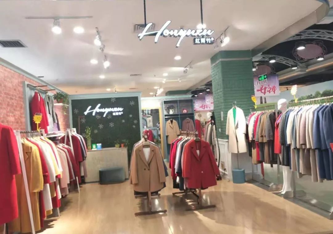 十堰美女千千万,昨天邮电街上就占了一大半!啥情况?