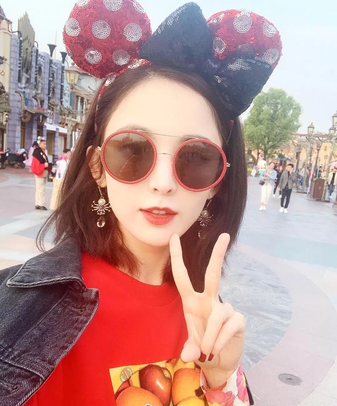 现在去去迪士尼穿搭建议 (游玩迪士尼穿搭)