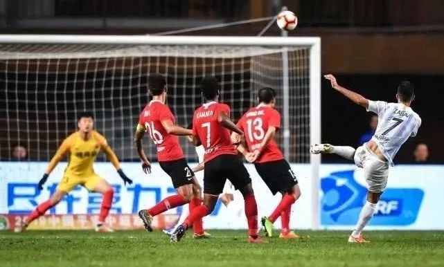 扎哈维戴“帽”力挽狂澜广州富力胜利足球更漂亮秒换U23?斯帅为胜利不惜一切代价