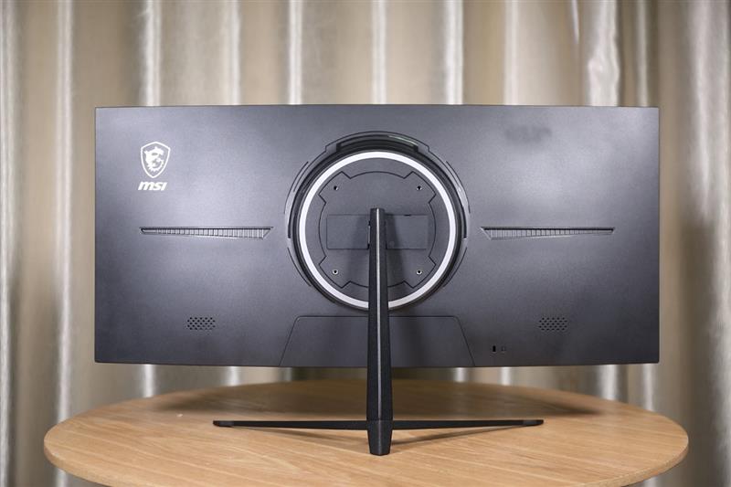 200Hz体验丝般滑顺！微星OptixPAG301CR显示器评测：点距刚刚好