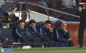 我大哥一睡醒就要砍人表情包,我大哥一睡醒就砍人表情包