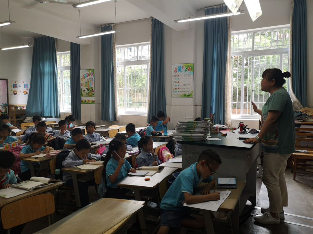 成都课后服务实施方案,成都市中小学课后托管