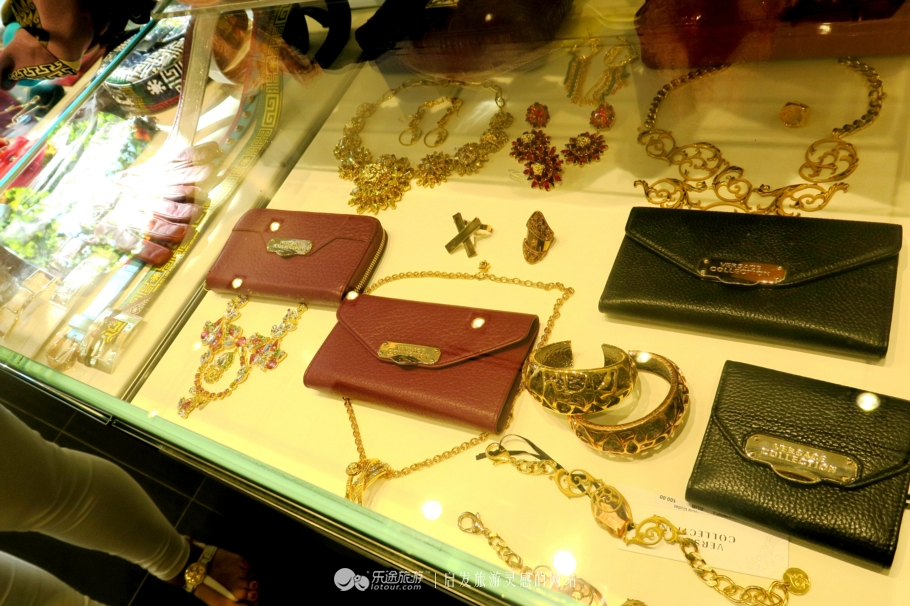 在西班牙逛店,马德里奥特莱斯购物清单