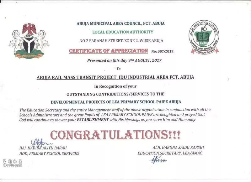 求妈妈再打我一下！；中国小伙当上非洲酋长；惊悚的公益广告…【设计烩报120期】