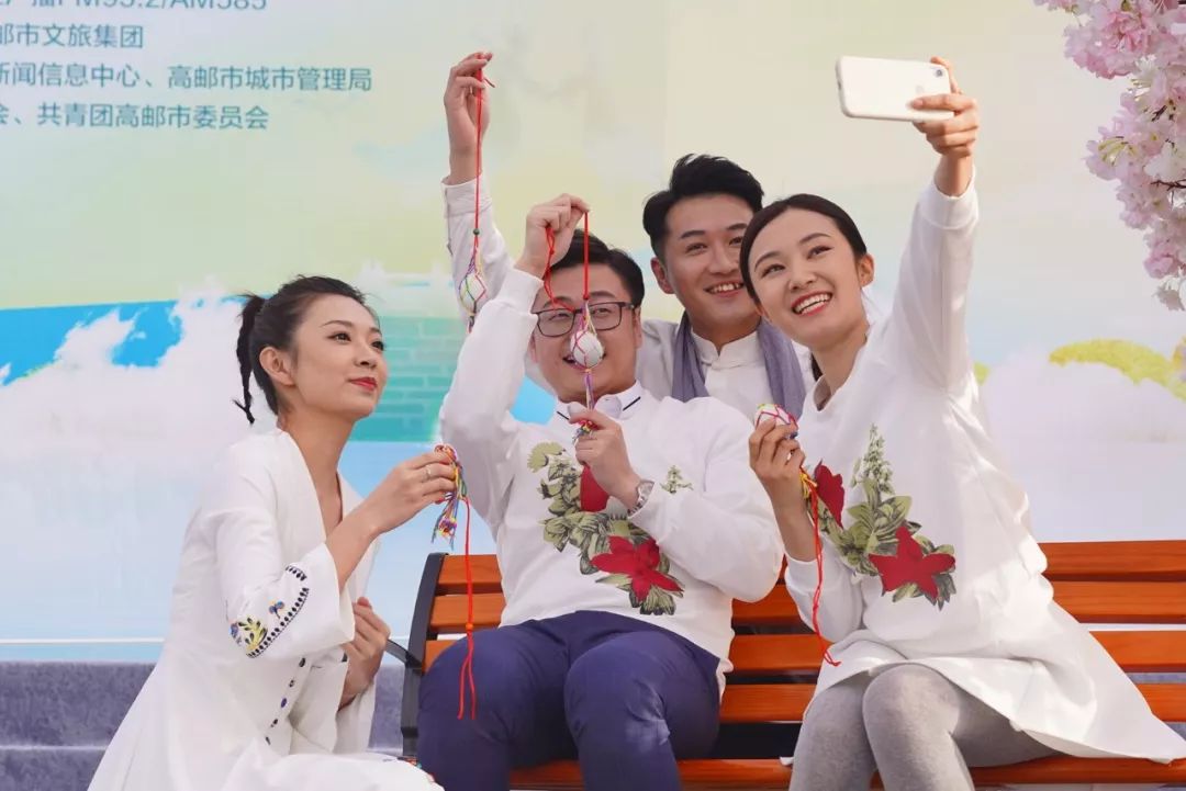 “好事成双，爱恋高邮”江苏广播百名主播诵经典·春季诗会盛大举行