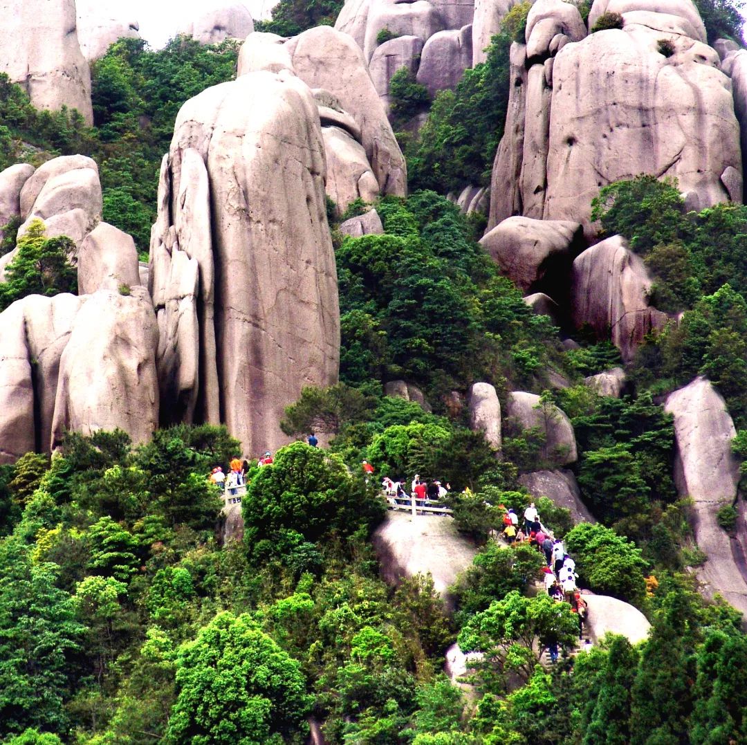 最好玩的十座山,有海上天湖佛国仙都之美誉的城市