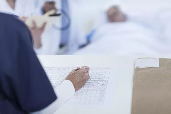 误食体温计水银会有什么后果,误吞水银打碎了会中毒吗