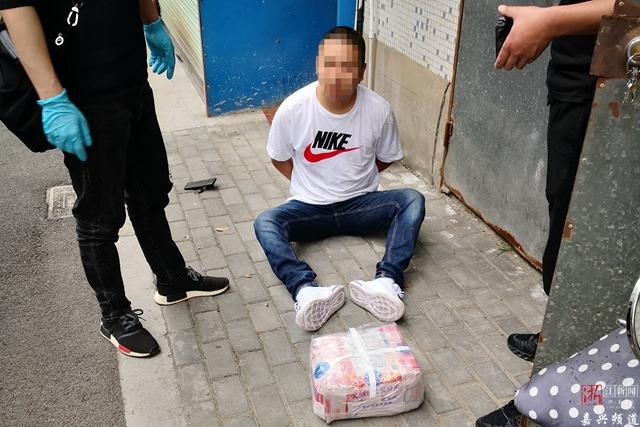 *毒冰**包进粽子里!嘉兴南湖警方破获一起快递寄毒案