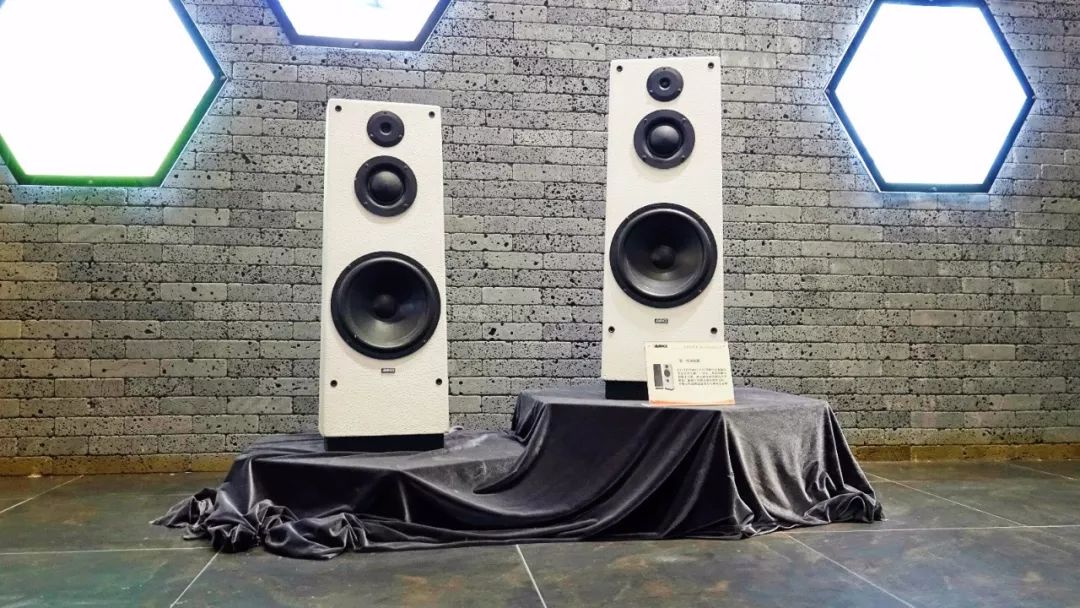 丹麦皇冠AVANCE音箱,丹麦皇冠avance往期产品