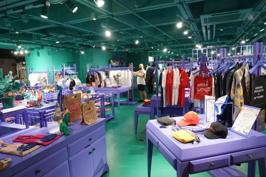 泰国有什么值得买的包,泰国必吃的十大潮牌