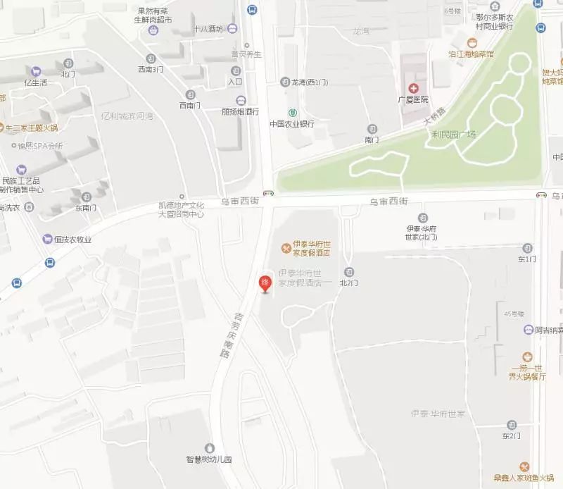 @足球迷，东胜也有“笼式”足球场啦！