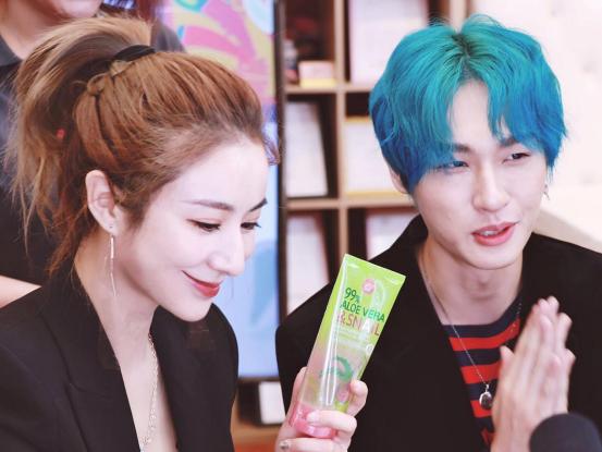 薇娅粉丝狂欢节落幕,薇娅严选获胜