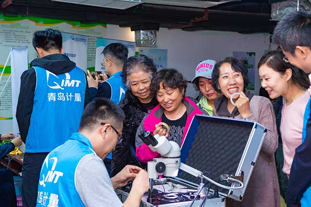 游客花了2000买的景区,景区买的水晶是真的吗