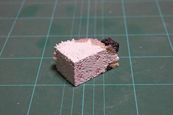 日本“手工鬼才”捏的小动物模型，比表情包还沙雕