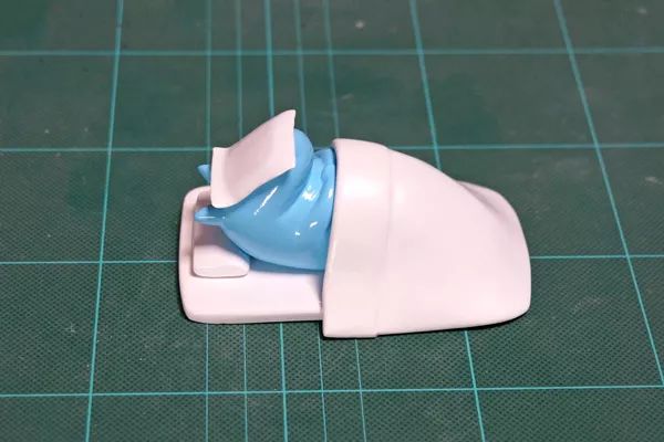 日本“手工鬼才”捏的小动物模型，比表情包还沙雕