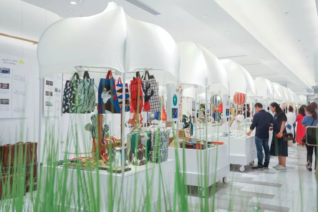 新店开业10w人围观,开业典礼1万人围观