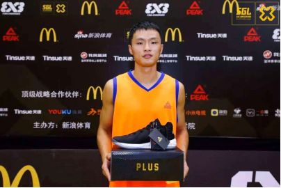 百万大学青年免费狂欢!AJ鞋展、街球大神空降,超多福利拿到手软!