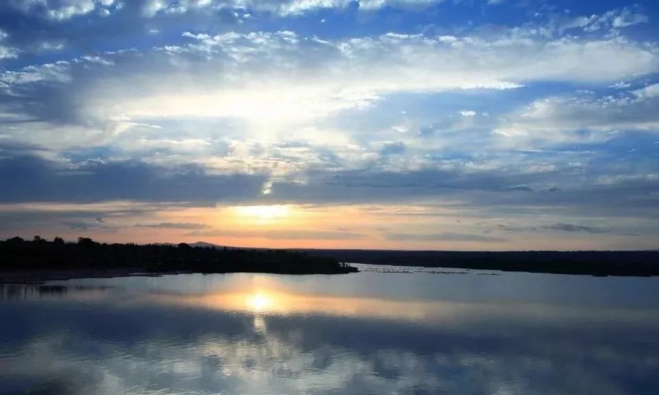 初夏可以去哪旅行,夏天周末去哪儿玩