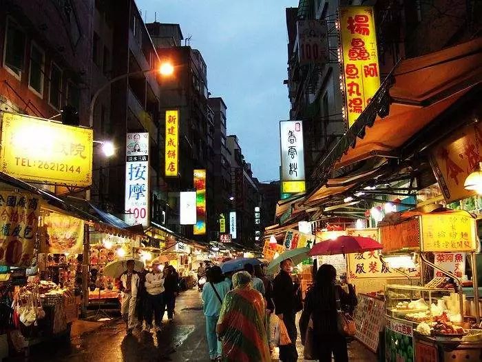 鲜城探店|夏季来临，庄里最火爆的人气夜市约起来！五大美食街一网打尽！人均不到50元吃个遍！