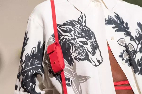 迷你包小众,精致小盒子包