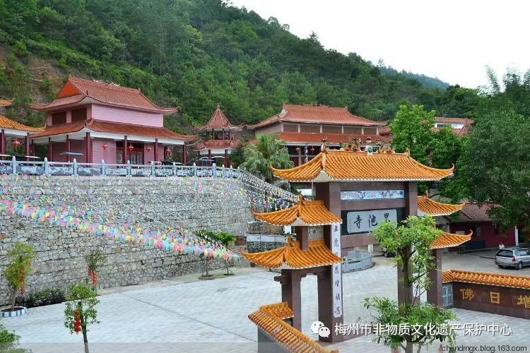 梅州自然保护区,梅州客家文化小镇