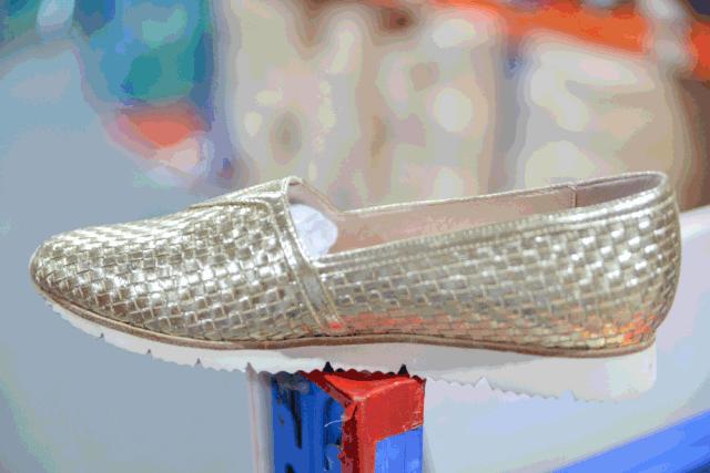 金利来特卖199元起,金利来4件5折