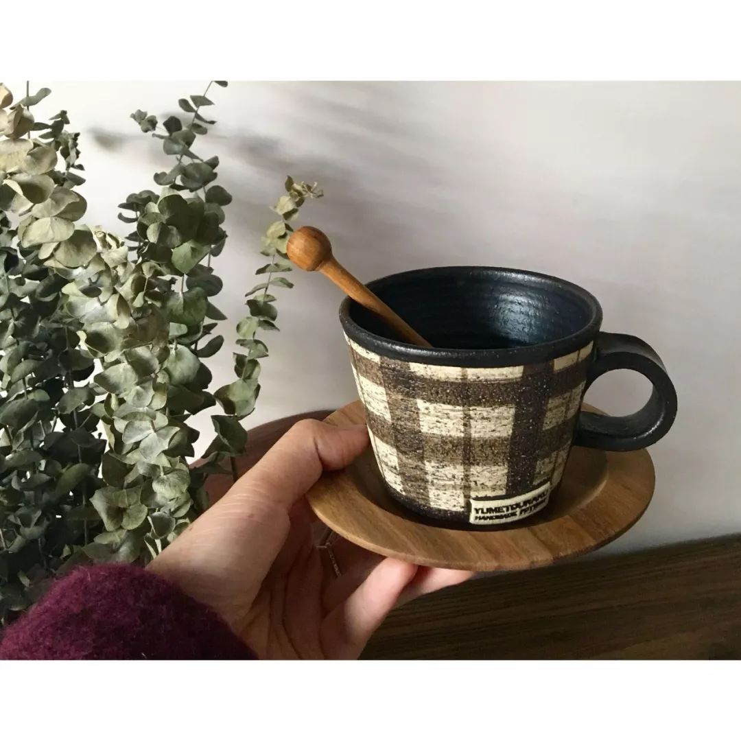 用价值上亿的杯子喝水,喝开水用的杯子什么质量好