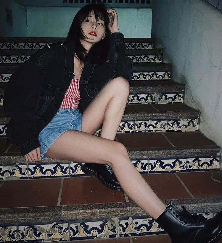 保姆级拍照姿势很火,保姆级拍照动作教程