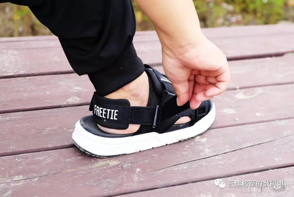 走出自己的品味——FREETIE两穿休闲凉鞋体验