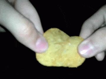 为什么乐事的薯片那么酥脆,乐事薯片容易碎