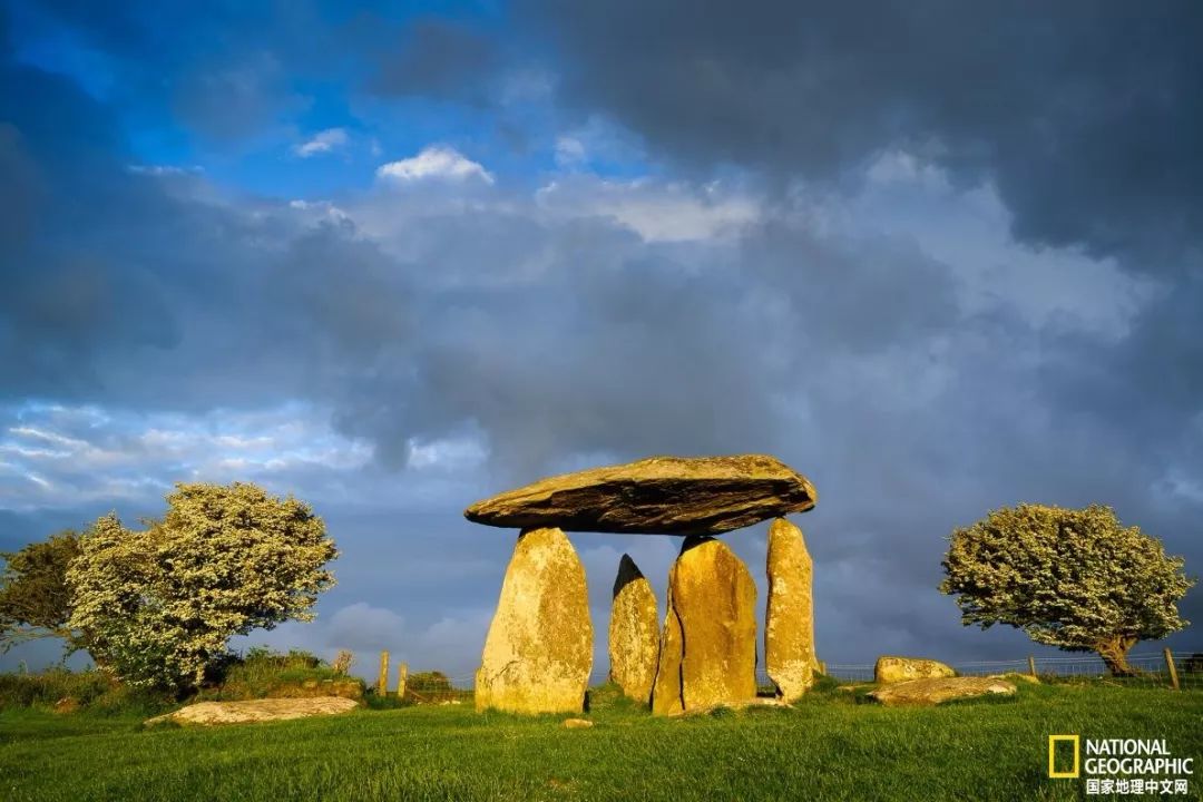 世界奇观大石头,欧洲的大石头在哪里