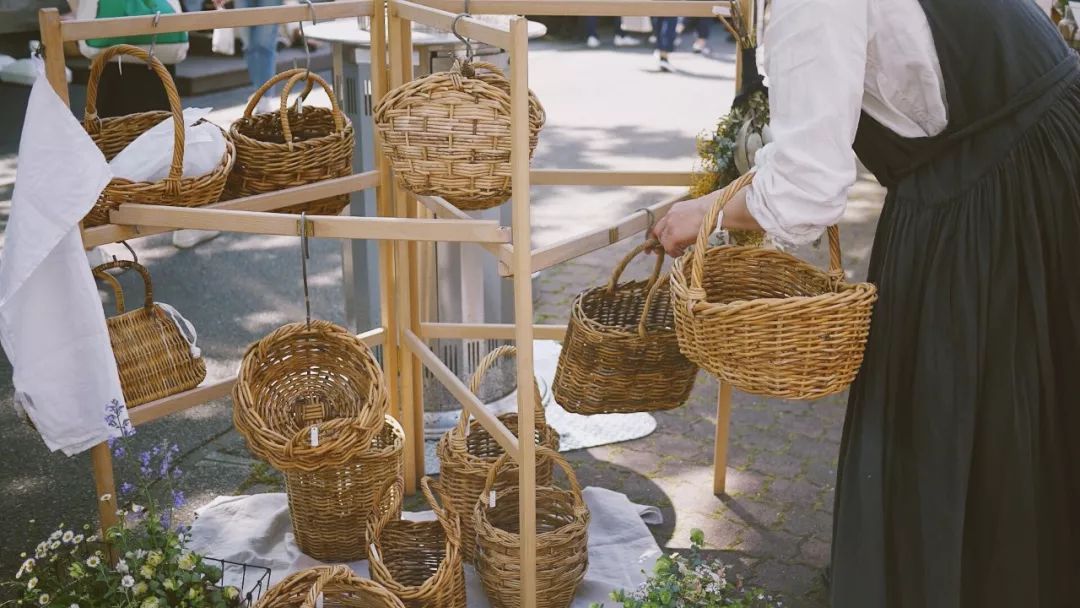 东京上野跳蚤市场,网购让人越来越失望