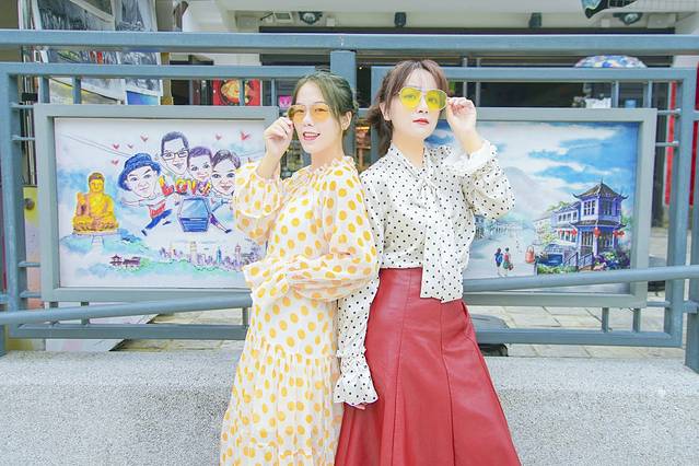 沙雕姐妹花暴走香港大澳，一个你没了解过的彩色离岛