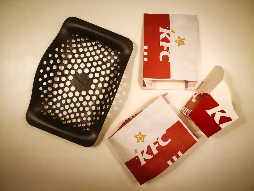 在西湖边种下一片“草原”！杭州这家肯德基“绿”了！种草指南在这里