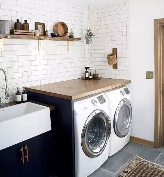 洗衣机脱水是怎么样操作,洗衣机脱水给点力才转不起来