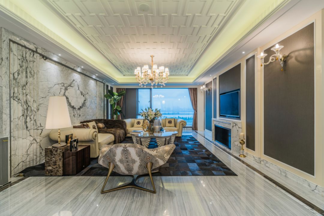 操盘：二线城市豪宅如何营销？用这3道3术夺冠三年